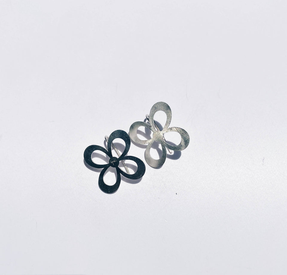 Four-leafed flower earrings /thin/