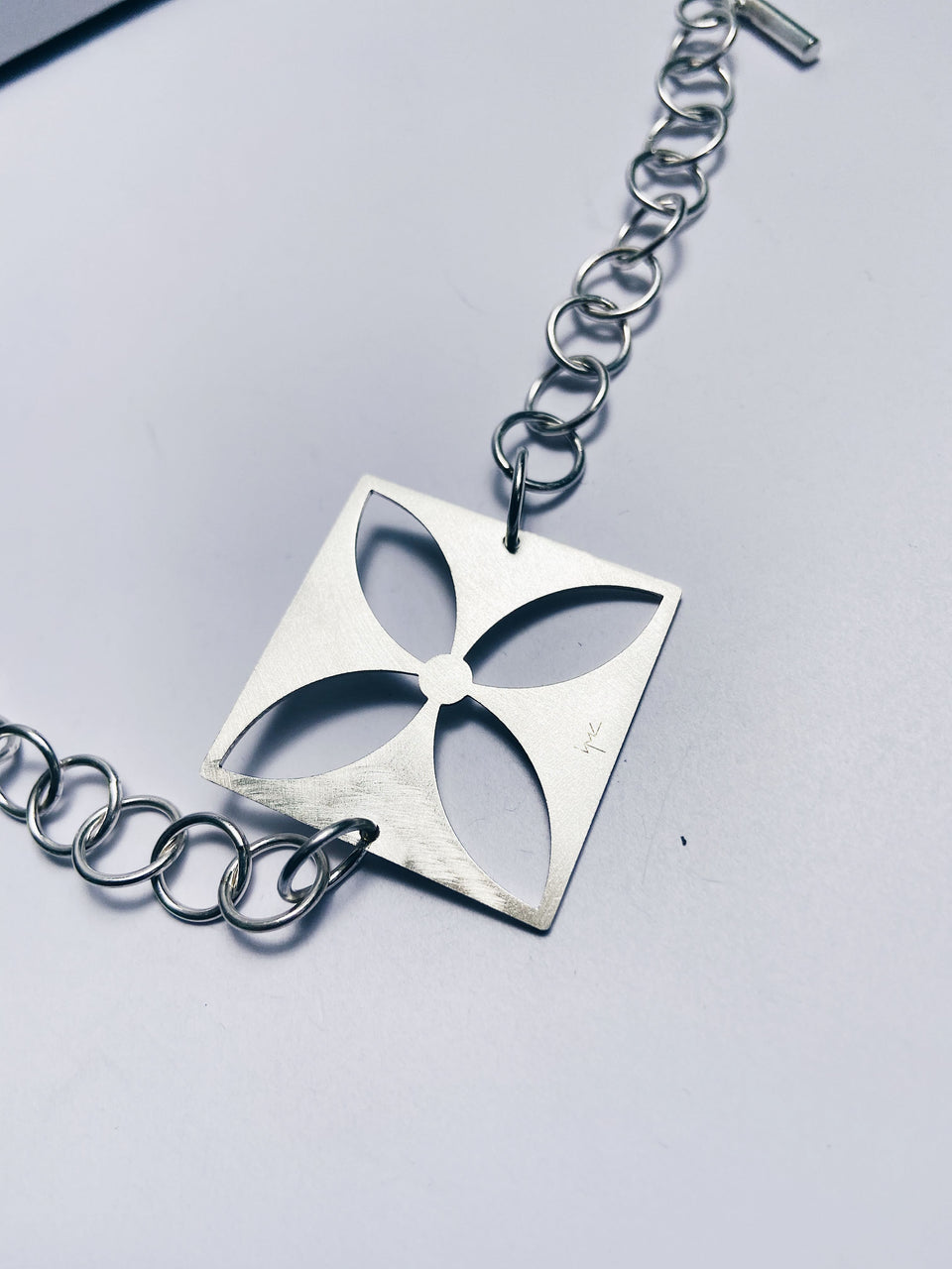 Square flower four-leafed bracelet