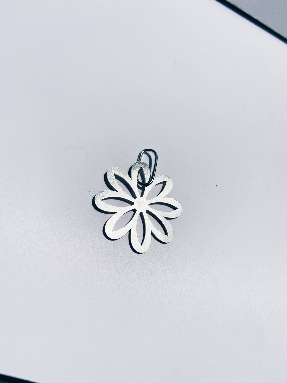 Flower pendant